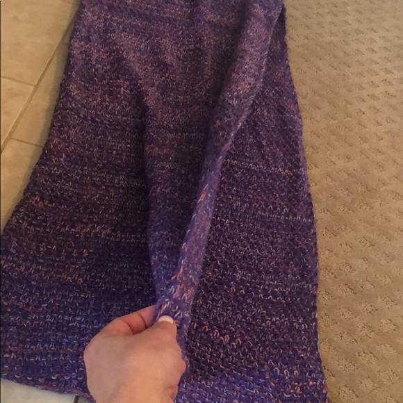 Mermaid tail. Crocheted. BNWOT. Adult one size. - Picture 4 of 5